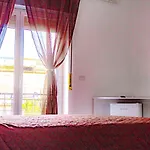 Bed End Breakfast Mediterraneo 4* Scalea