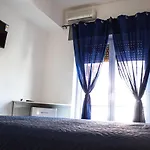 Bed End Breakfast Mediterraneo Alojamento de Acomodação e Pequeno-almoço