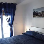Alojamento de Acomodação e Pequeno-almoço Bed End Breakfast Mediterraneo 4*