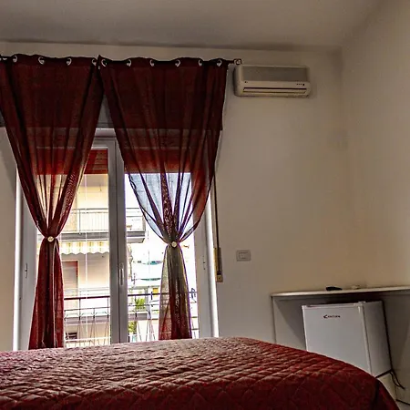 Alojamento de Acomodação e Pequeno-almoço Bed End Breakfast Mediterraneo 4*