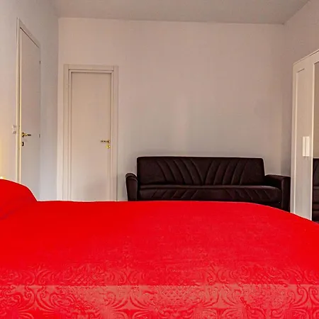 Bed End Breakfast Mediterraneo 4* سكاليا