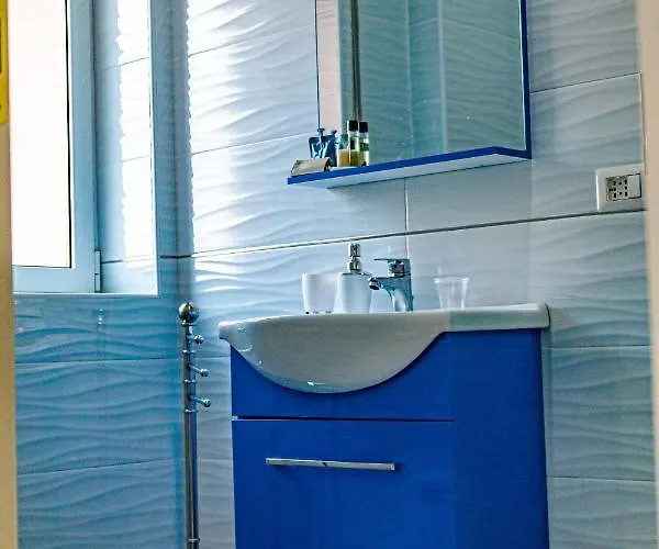 Bed End Breakfast Mediterraneo Alojamento de Acomodação e Pequeno-almoço 4*